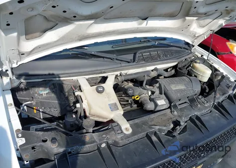 2015 Chevrolet Express 2500 Work Van z USA, uszkodzony, nr VIN 1GCWGFCF6F1277697